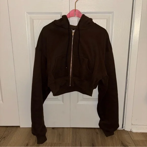 GUIZIO Cropped Hoodie - Picture 2 of 5